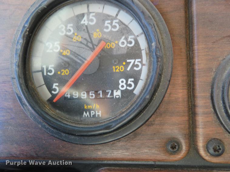 image for item DF9765 1994 Freightliner FLD semi truck