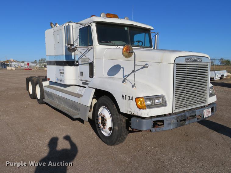 image for item DF9765 1994 Freightliner FLD semi truck