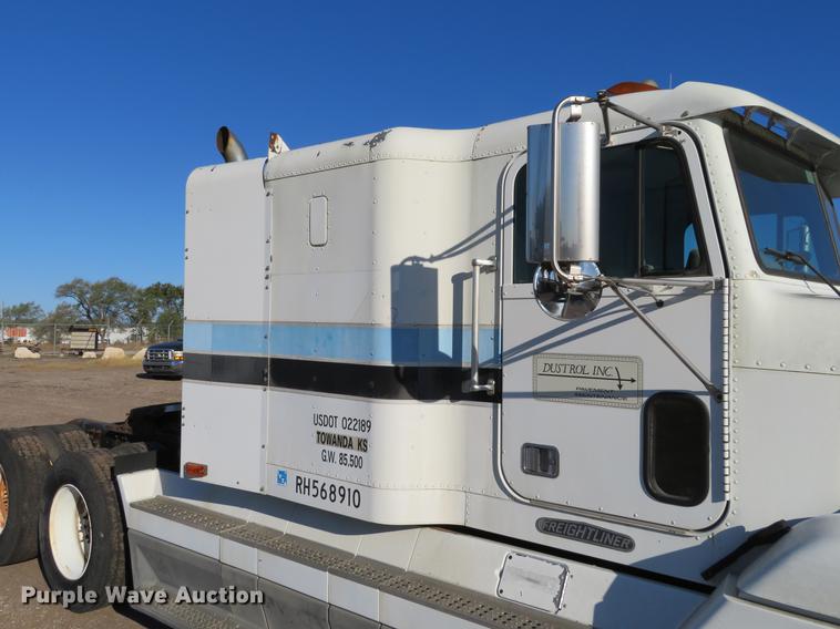 image for item DF9765 1994 Freightliner FLD semi truck