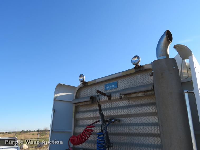 image for item DF9765 1994 Freightliner FLD semi truck