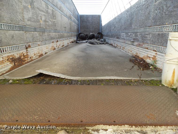 image for item DH9452 1996 Fruehauf FBLP-9 dry van trailer