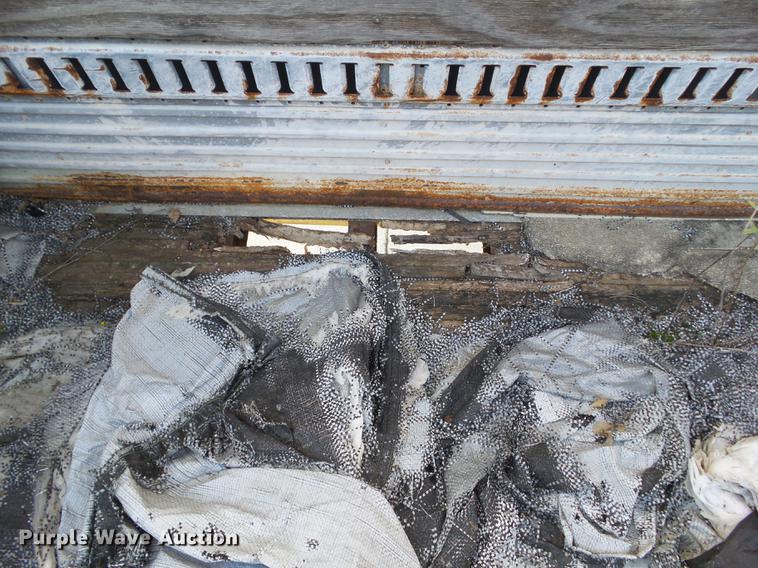 image for item DH9452 1996 Fruehauf FBLP-9 dry van trailer