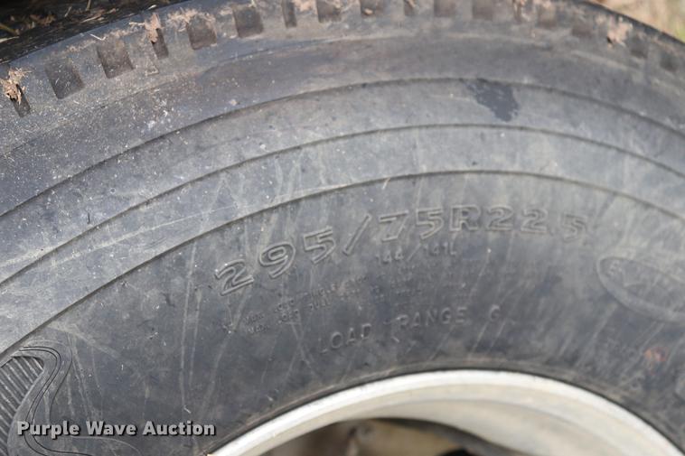 image for item ED9504 2002 Sterling M7500 Acterra flatbed truck