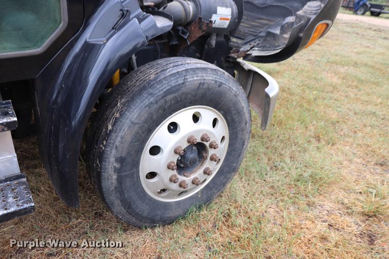 image for item ED9504 2002 Sterling M7500 Acterra flatbed truck