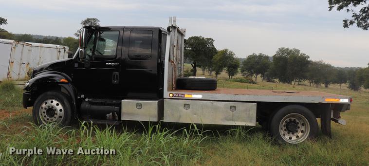 image for item ED9505 2008 International DuraStar 4300 Ext. Cab flatbed truck