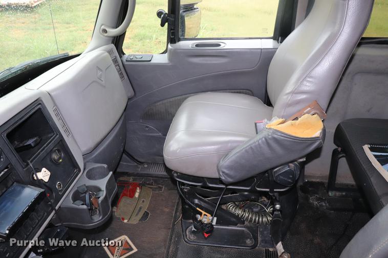 image for item ED9505 2008 International DuraStar 4300 Ext. Cab flatbed truck