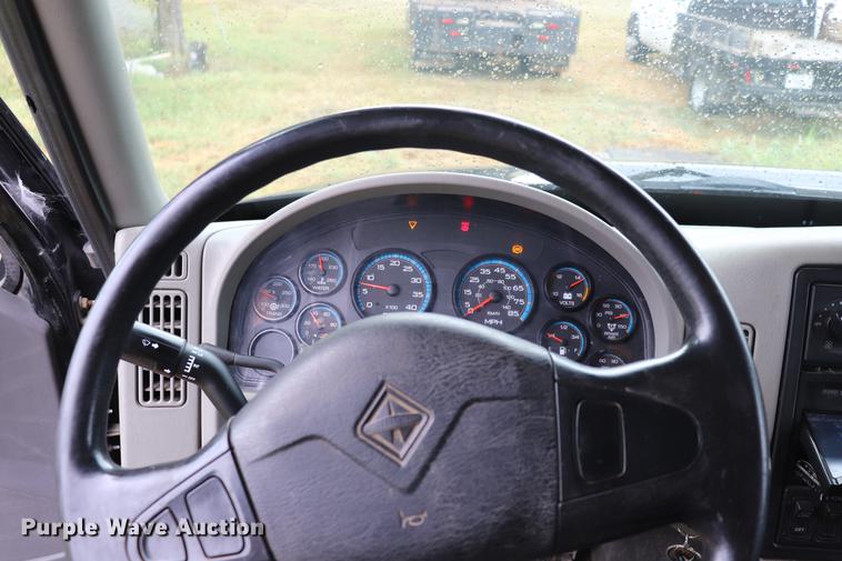 image for item ED9505 2008 International DuraStar 4300 Ext. Cab flatbed truck