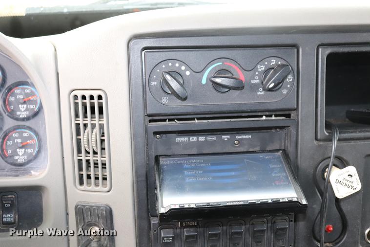 image for item ED9505 2008 International DuraStar 4300 Ext. Cab flatbed truck