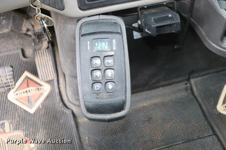 image for item ED9505 2008 International DuraStar 4300 Ext. Cab flatbed truck