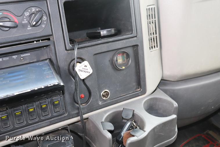 image for item ED9505 2008 International DuraStar 4300 Ext. Cab flatbed truck