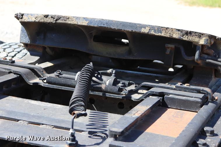 image for item ED9579 1999 International 9900 semi truck