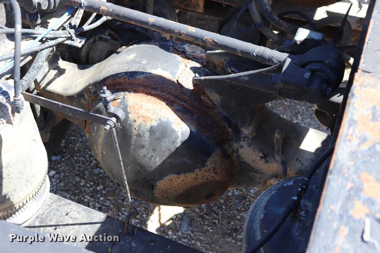 image for item ED9579 1999 International 9900 semi truck