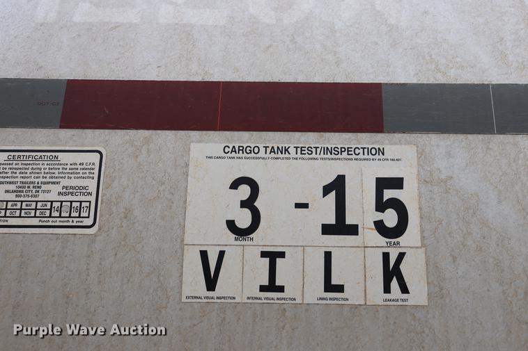 image for item ED9641 1996 Trailmaster tank trailer