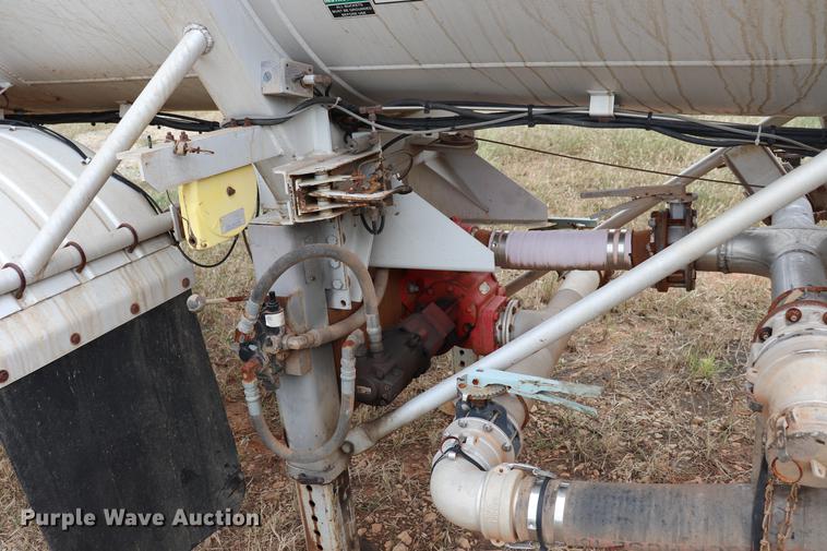 image for item ED9641 1996 Trailmaster tank trailer