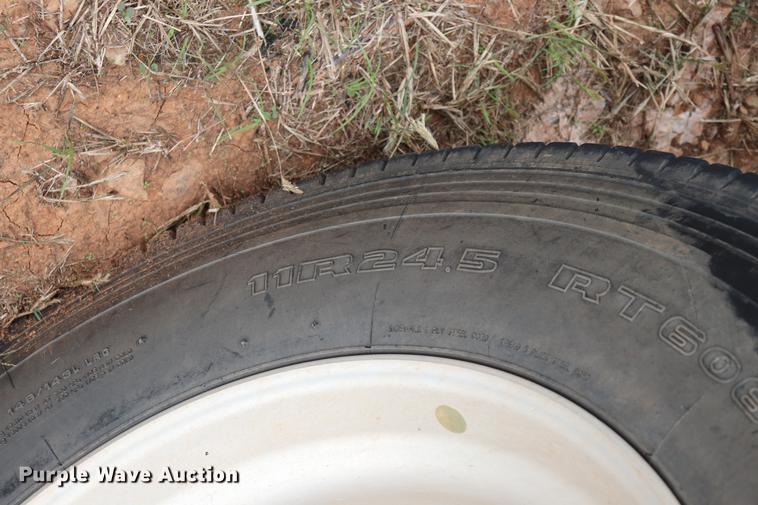 image for item ED9641 1996 Trailmaster tank trailer