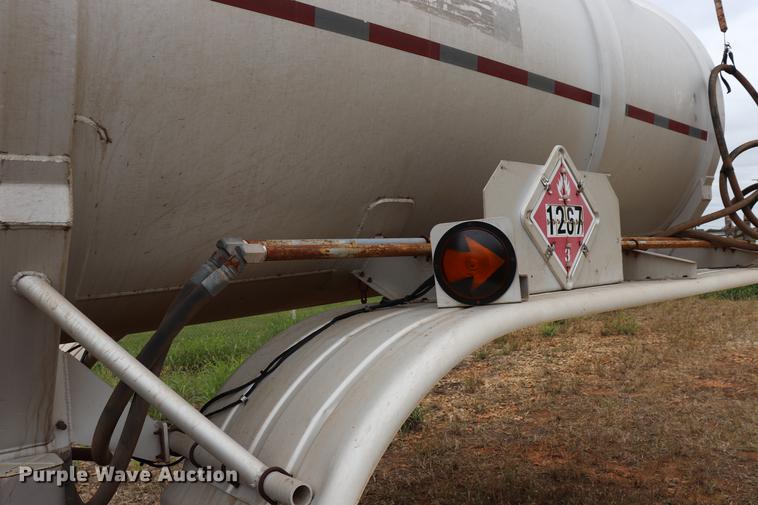 image for item ED9641 1996 Trailmaster tank trailer