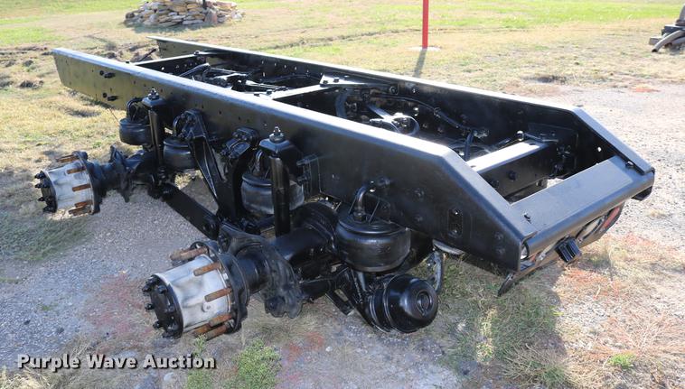 image for item EE9769 2001 Kenworth rear end and frame