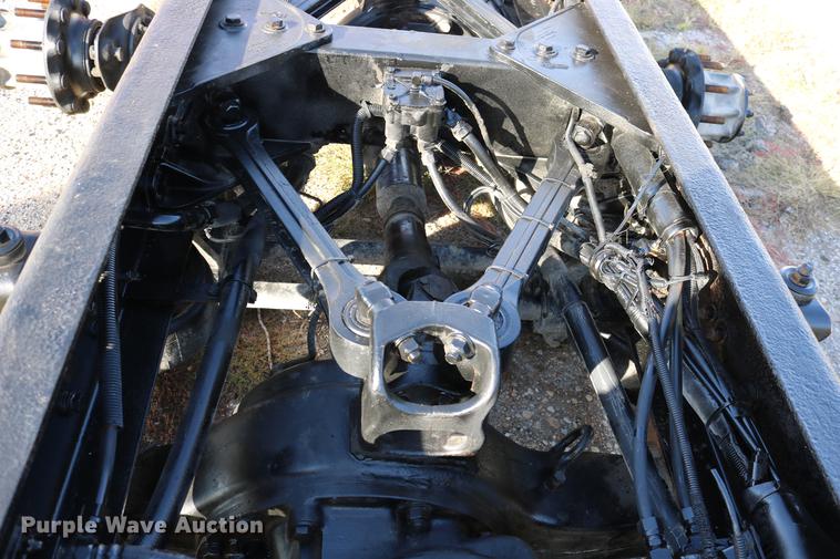 image for item EE9769 2001 Kenworth rear end and frame