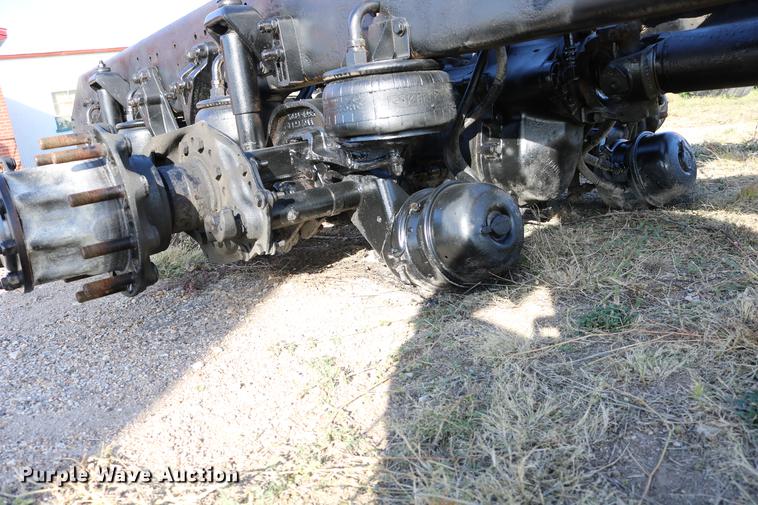 image for item EE9769 2001 Kenworth rear end and frame