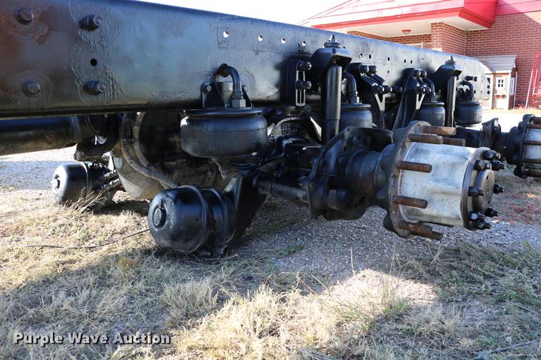 image for item EE9769 2001 Kenworth rear end and frame