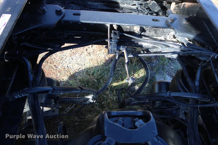 image for item EE9769 2001 Kenworth rear end and frame