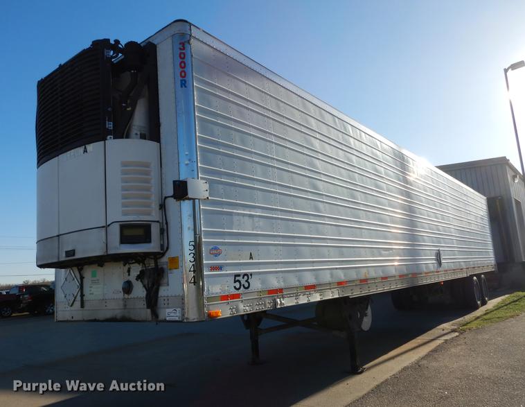 image for item K5837 2003 Utility 3000R refrigerated van trailer