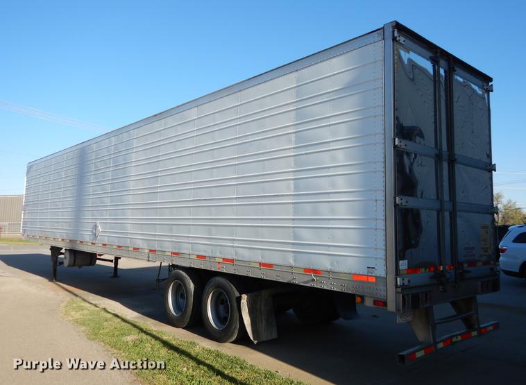 image for item K5837 2003 Utility 3000R refrigerated van trailer
