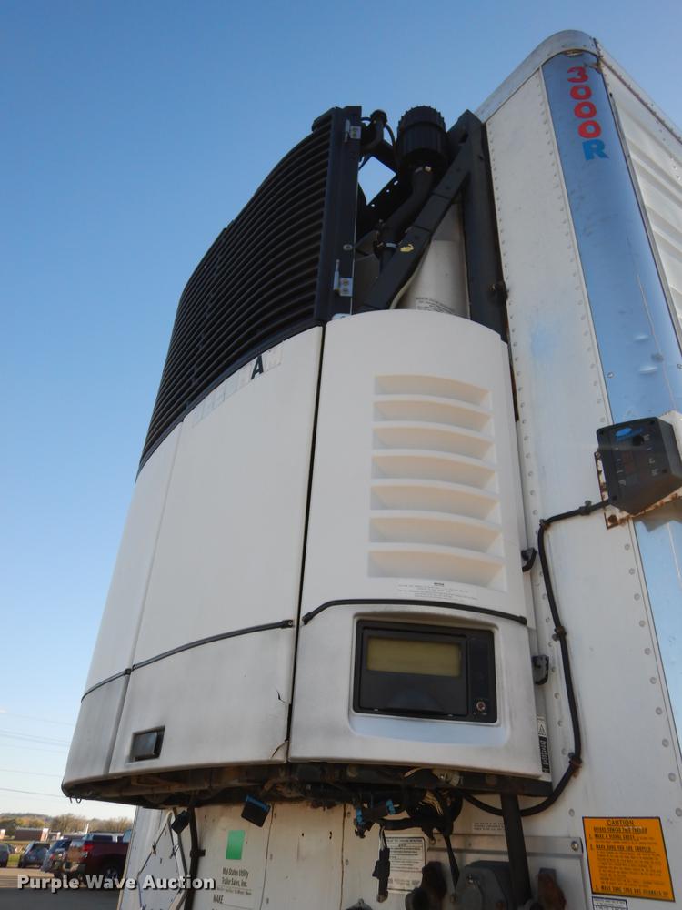 image for item K5837 2003 Utility 3000R refrigerated van trailer