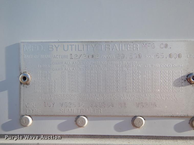 image for item K5837 2003 Utility 3000R refrigerated van trailer