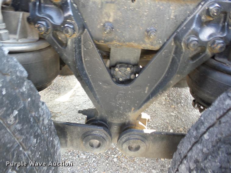 image for item K6361 2005 Kenworth W900 semi truck with tow truck attachment