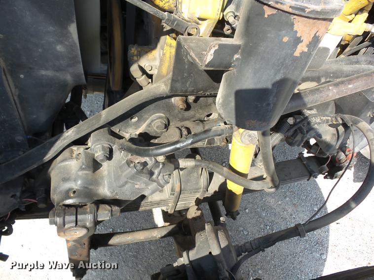 image for item K6361 2005 Kenworth W900 semi truck with tow truck attachment