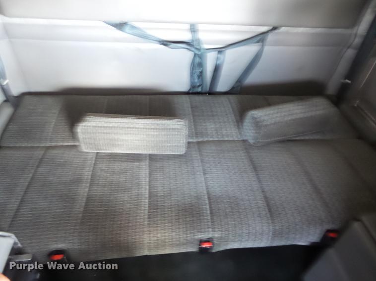 image for item K6361 2005 Kenworth W900 semi truck with tow truck attachment