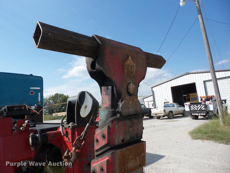 image for item K6361 2005 Kenworth W900 semi truck with tow truck attachment