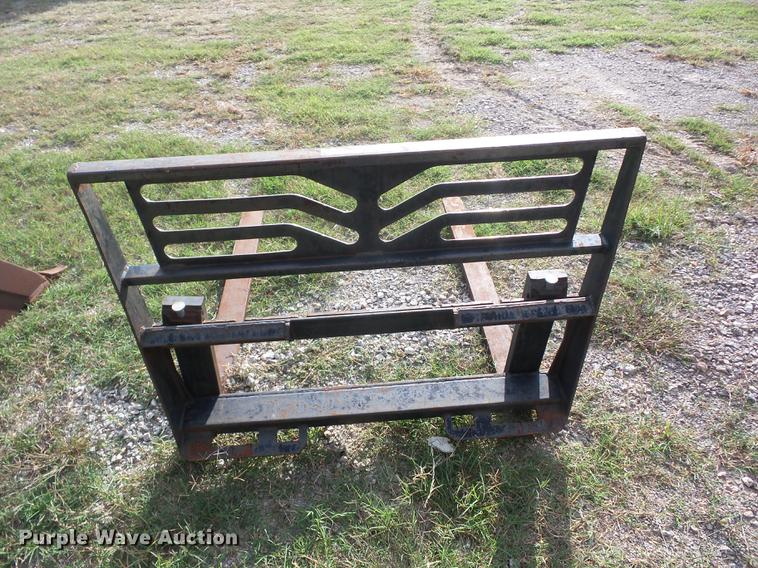 image for item AY9657 Skid steer pallet forks