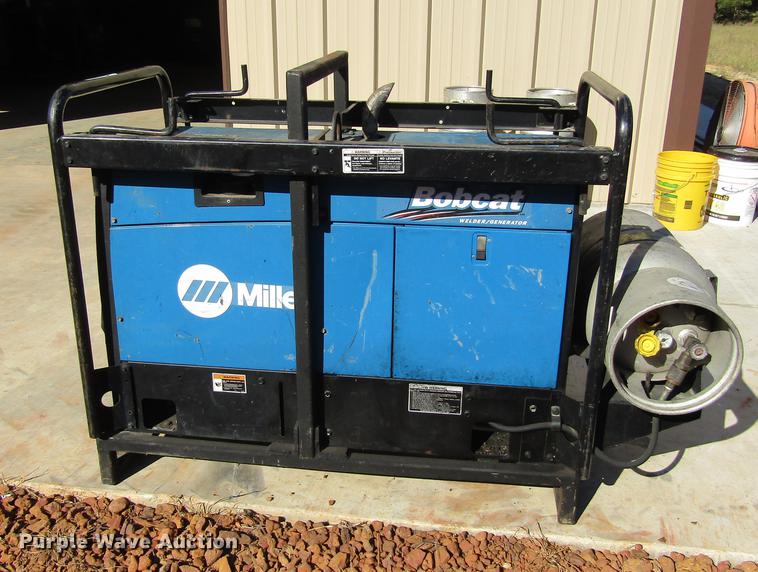 image for item AZ9388 Miller Bobcat 250 welder/generator