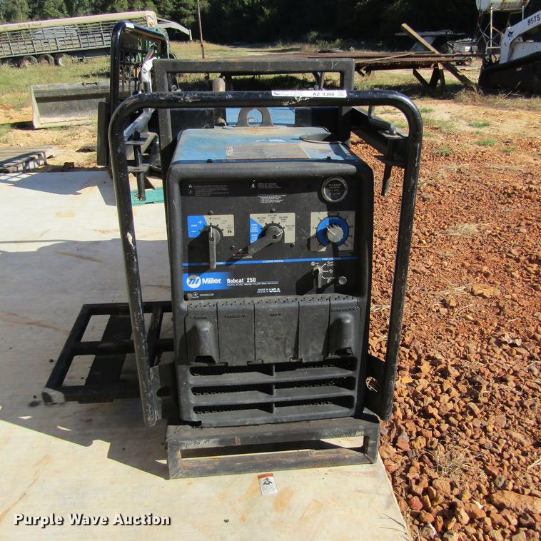 image for item AZ9388 Miller Bobcat 250 welder/generator