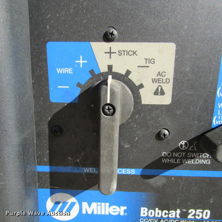 image for item AZ9388 Miller Bobcat 250 welder/generator