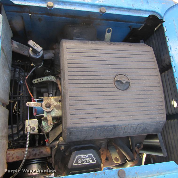 image for item AZ9388 Miller Bobcat 250 welder/generator