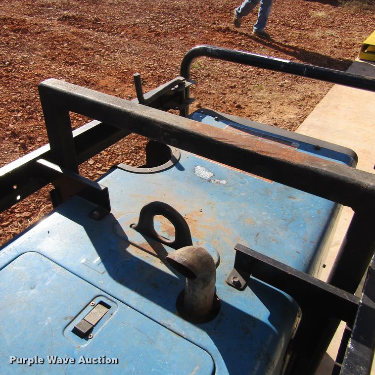 image for item AZ9388 Miller Bobcat 250 welder/generator