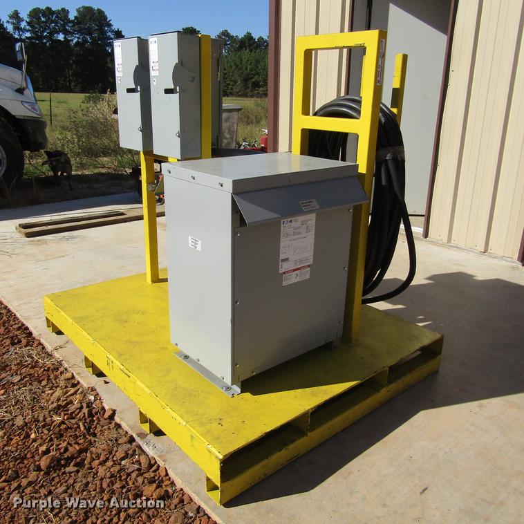 image for item AZ9389 Eaton V30E061 phase converter