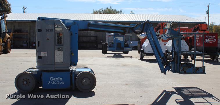 image for item BE9426 2006 Genie Z-30/20N boom lift