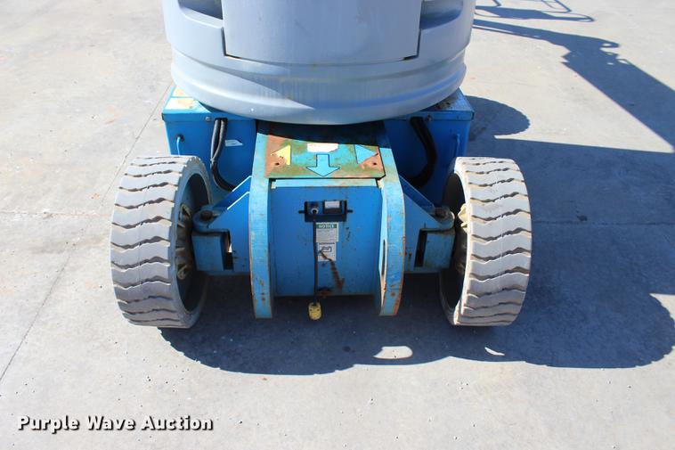 image for item BE9426 2006 Genie Z-30/20N boom lift