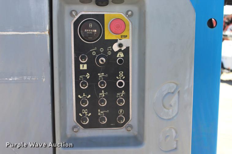 image for item BE9426 2006 Genie Z-30/20N boom lift