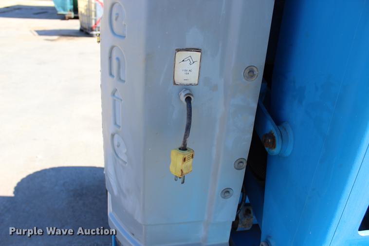 image for item BE9426 2006 Genie Z-30/20N boom lift