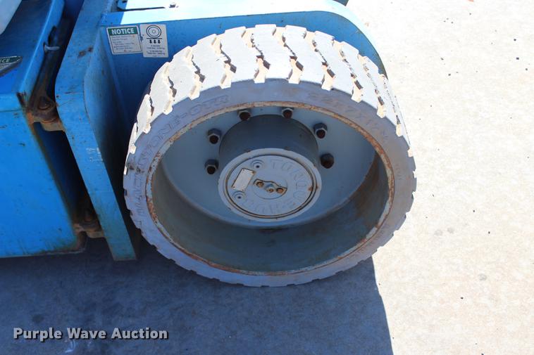 image for item BE9426 2006 Genie Z-30/20N boom lift