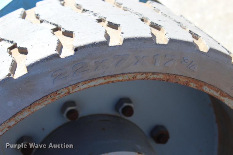 image for item BE9426 2006 Genie Z-30/20N boom lift