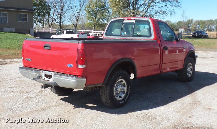 image for item BV9192 1997 Ford F250 HD pickup truck