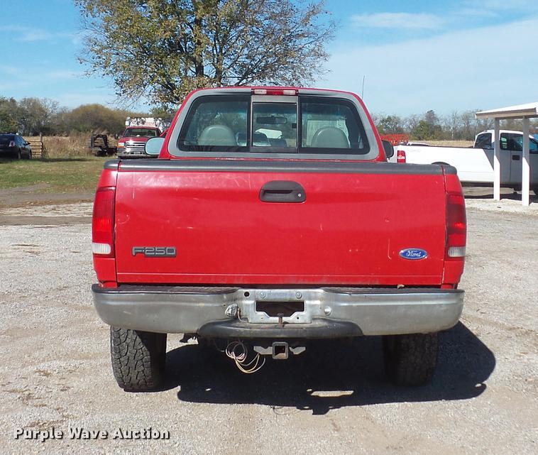 image for item BV9192 1997 Ford F250 HD pickup truck