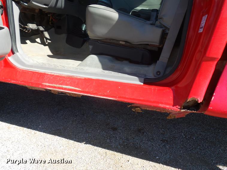 image for item BV9192 1997 Ford F250 HD pickup truck