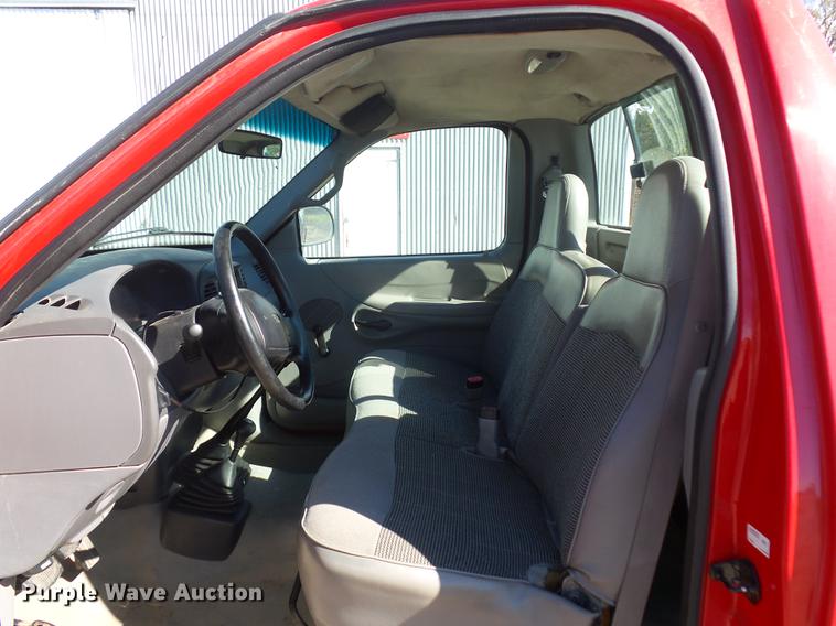 image for item BV9192 1997 Ford F250 HD pickup truck